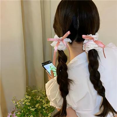 布劳涅森林的女人们